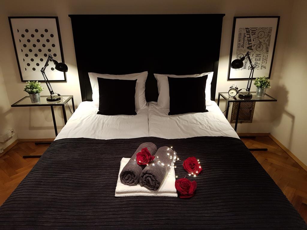 Czarna Kawka Apartamenty Cracovie Extérieur photo